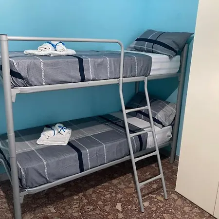 La Scaletta Sul Mare Di Wifi E Disney+ דירה