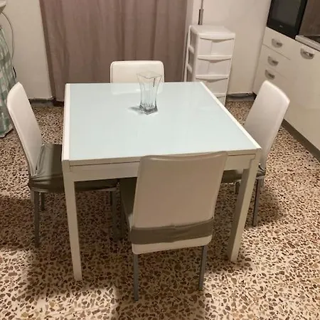 La Scaletta Sul Mare Di Wifi E Disney+ דירה